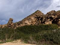 Wanderung vorbei an zerklüfteten Felsformationen